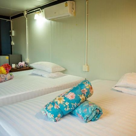 Beach Box Resort At Rimlay Rayong Buitenkant foto