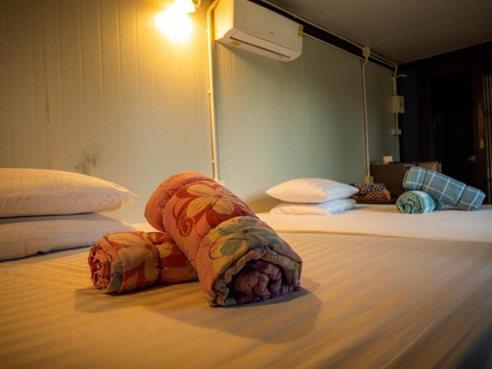 Beach Box Resort At Rimlay Rayong Buitenkant foto