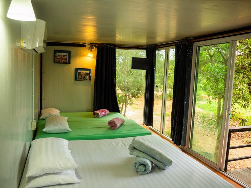 Beach Box Resort At Rimlay Rayong Buitenkant foto