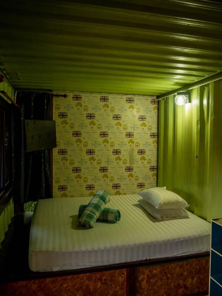 Beach Box Resort At Rimlay Rayong Buitenkant foto