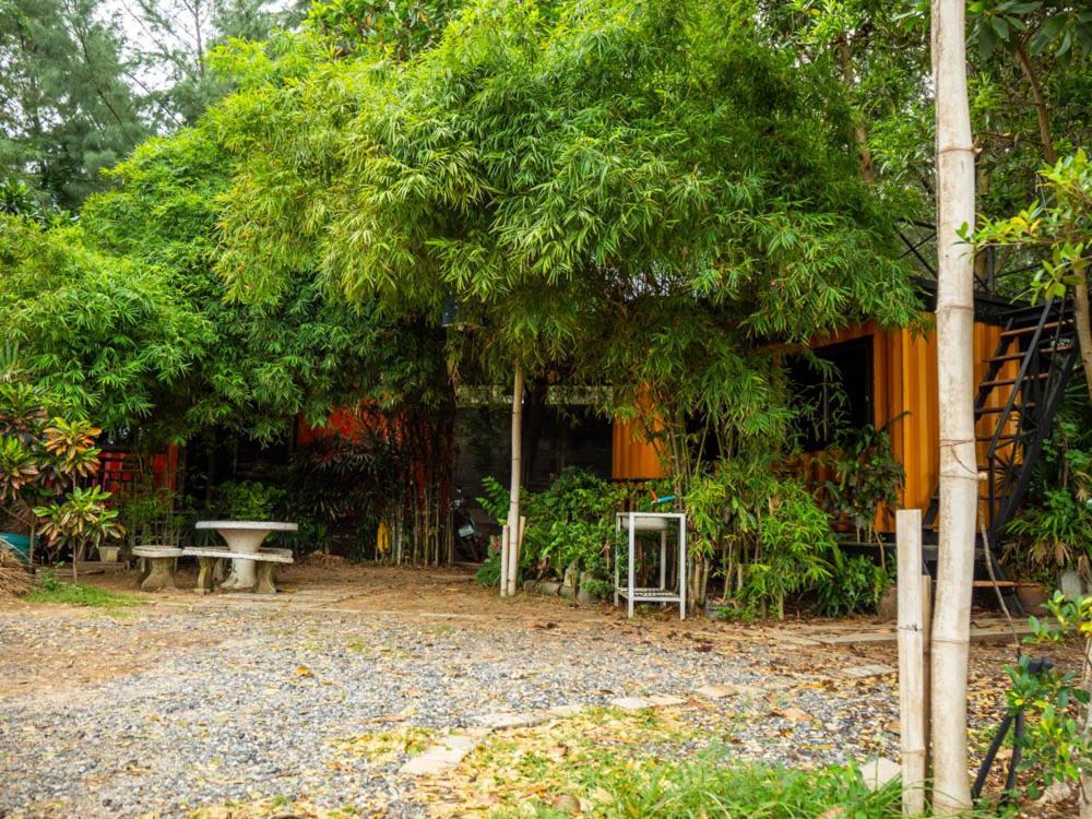 Beach Box Resort At Rimlay Rayong Buitenkant foto